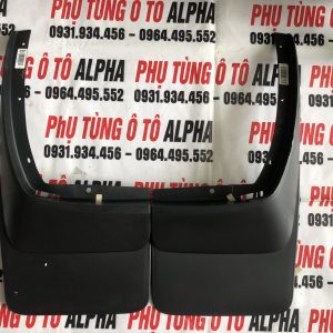 Chắn bùn Mazda BT50 MSP: 1D0251880A
