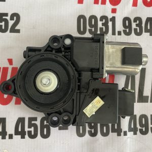 Mô tơ lên kính trước trái Hyundai Santafe MSP: 824502W020