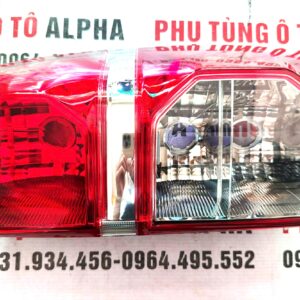 Đèn hậu bên phụ Hilux 2012